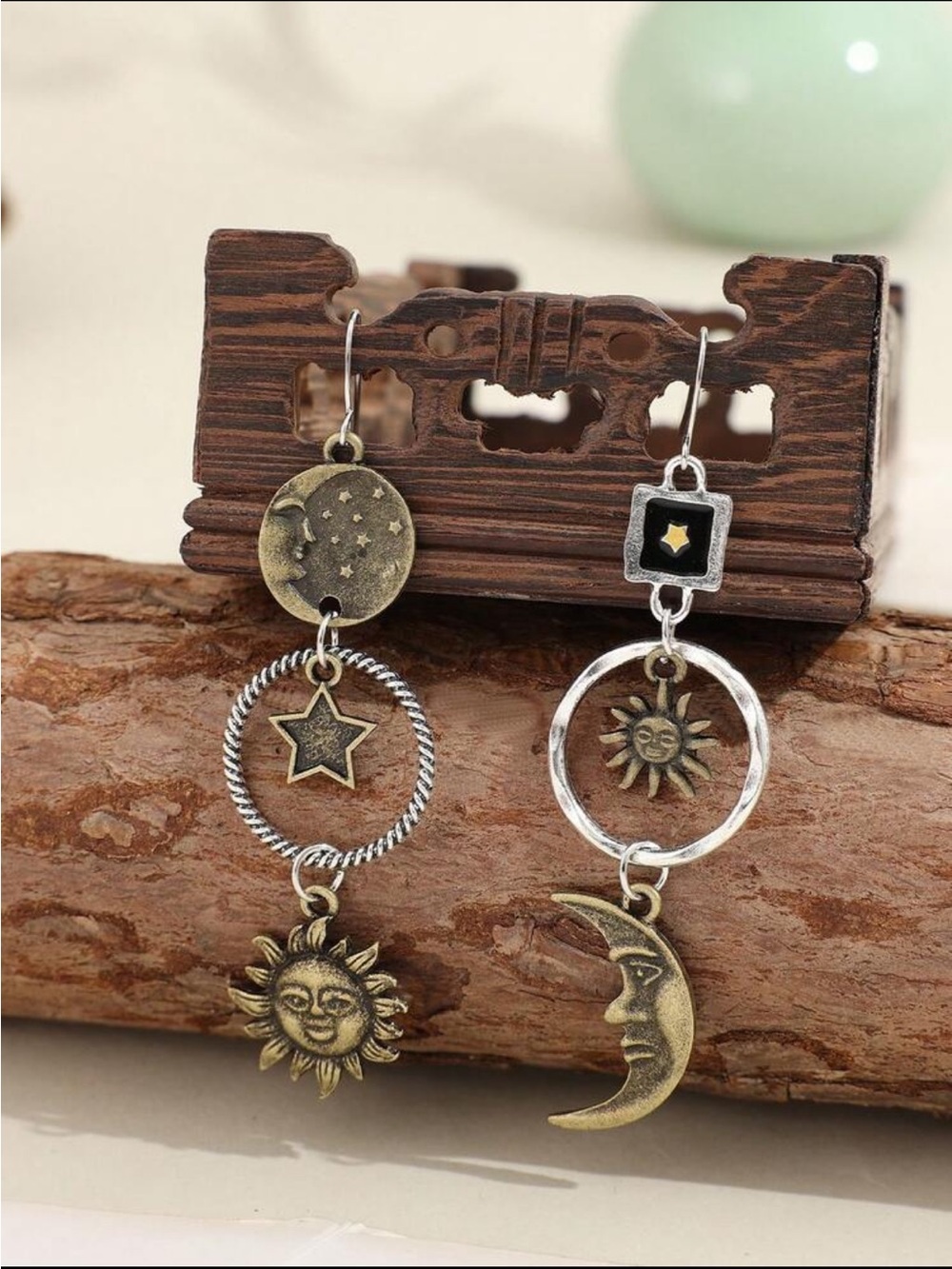 Celestial Metallic Sun, Moon & Star Drop Earrings NEW đˇď¸ - Picture 3 of 4
